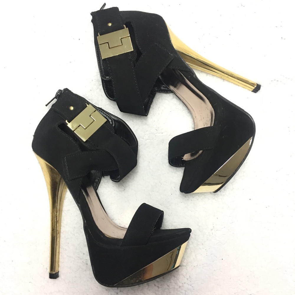Charlotte Russe black and gold heel